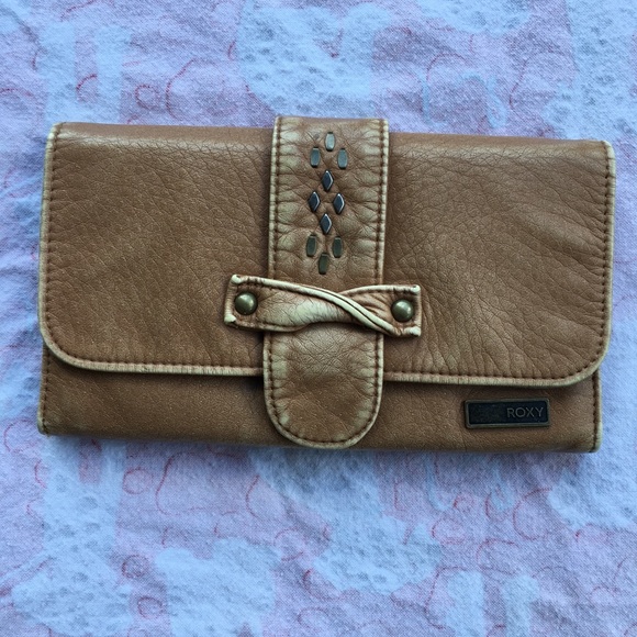 Distressed Roxy wallet - Picture 2 of 4